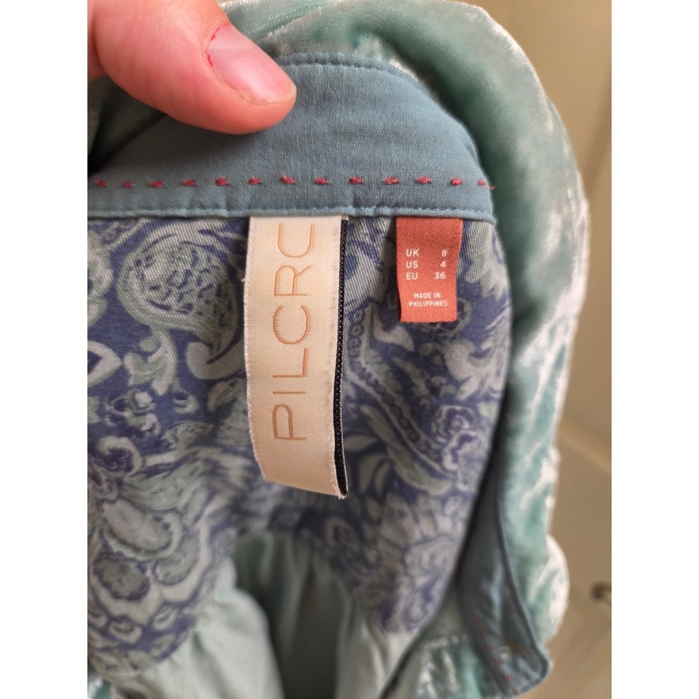 Pilcro Anthropologie Sage Green Crushed Velvet Button Down Shirt Womens Size 4 - Picture 2 of 16